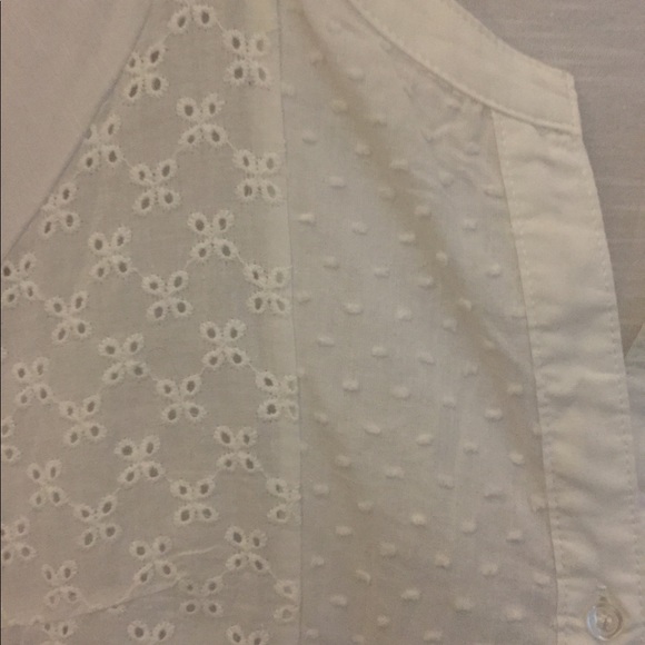 White blouse - Picture 3 of 3